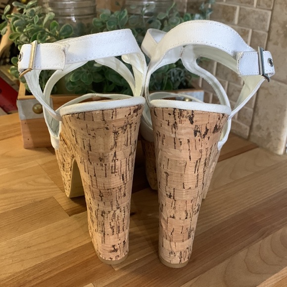Wet Seal White Canvas Chunky Block Cork Heel Platform Sandals - Picture 7 of 13